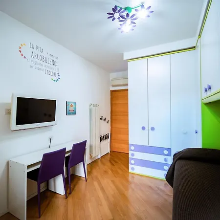 Domus Aqua Luxury Apartment *